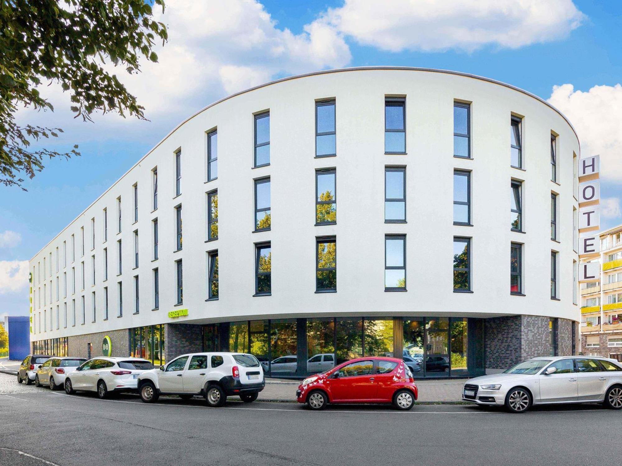 Nahe Bahnhof Wuppertal-Cronenberg: 4 Budget-Hotels im Vergleich